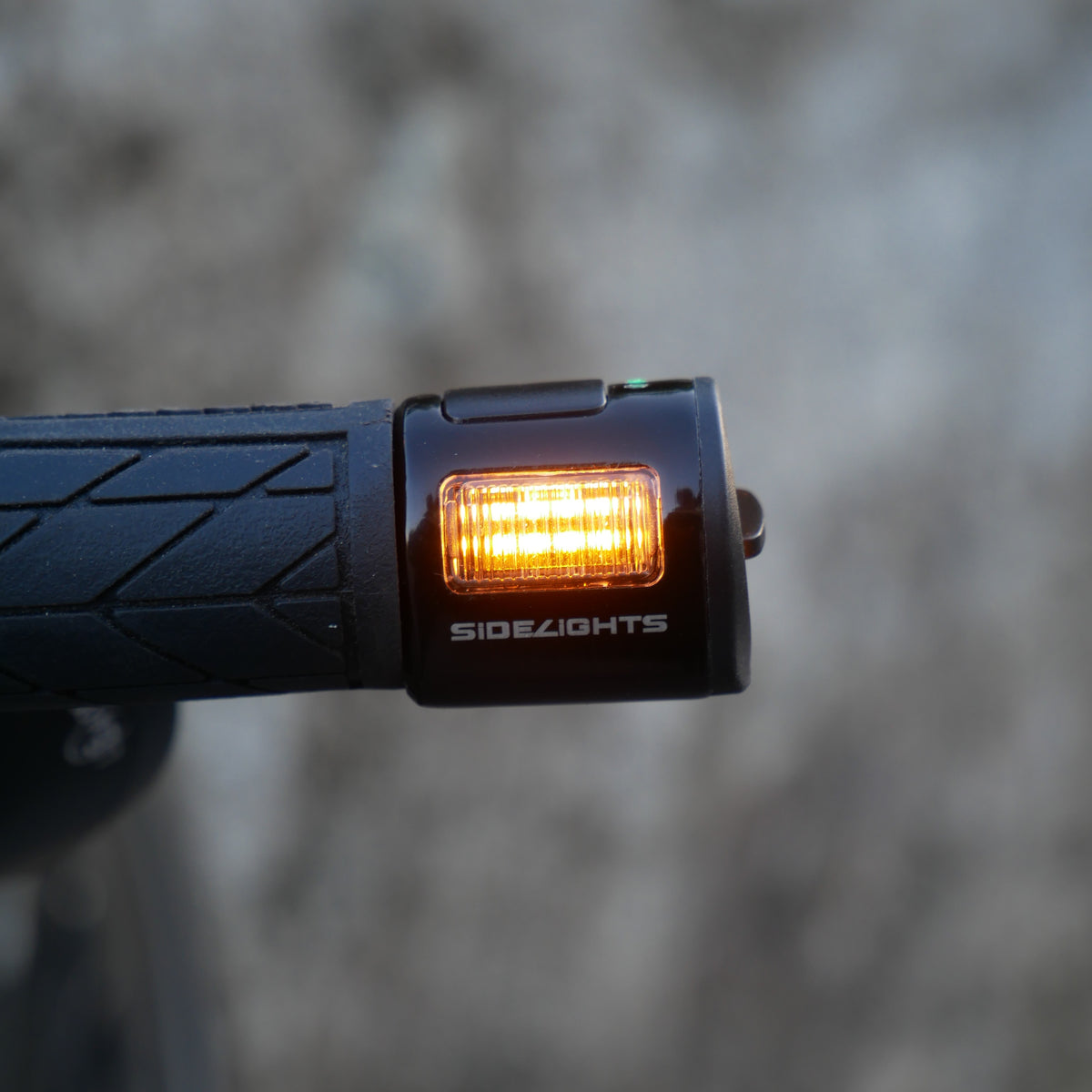 SIDELIGHTS SIGNAL — Photo 2
